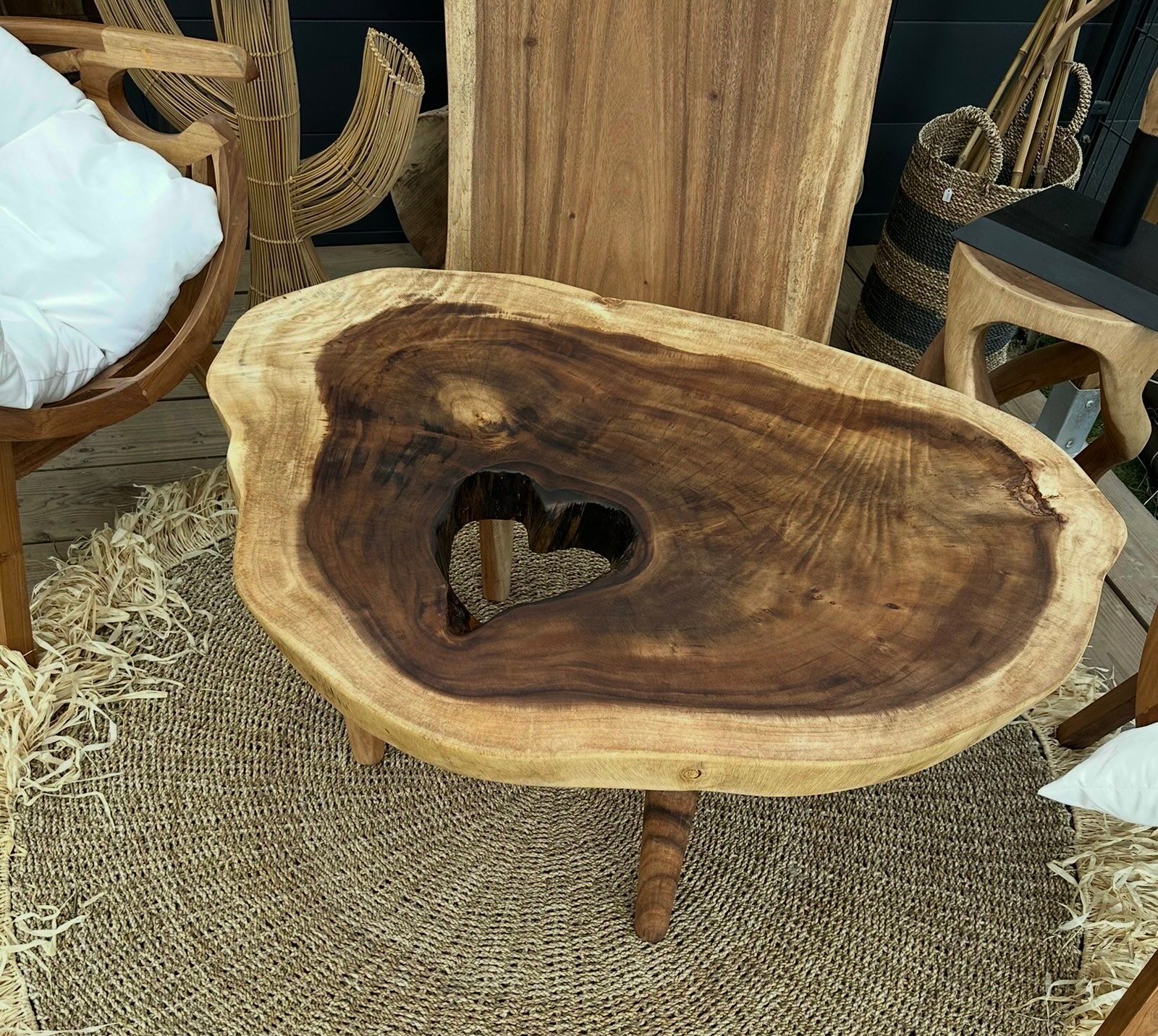 Table basse en bois de suar