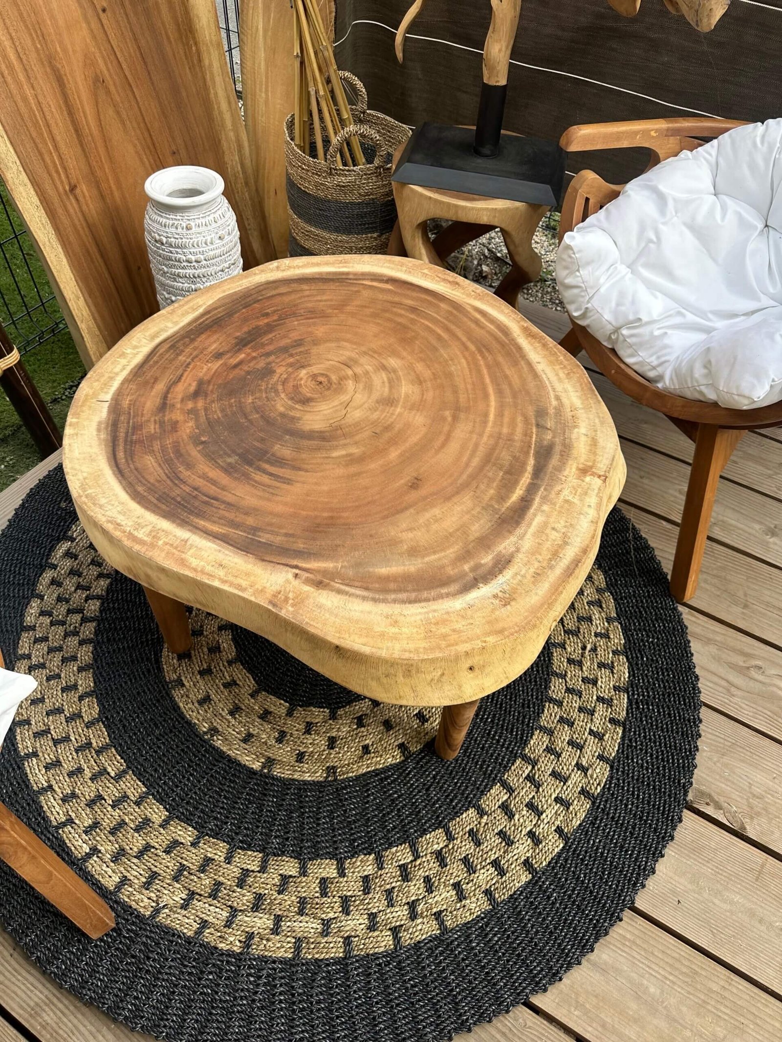 Table basse en bois de suar