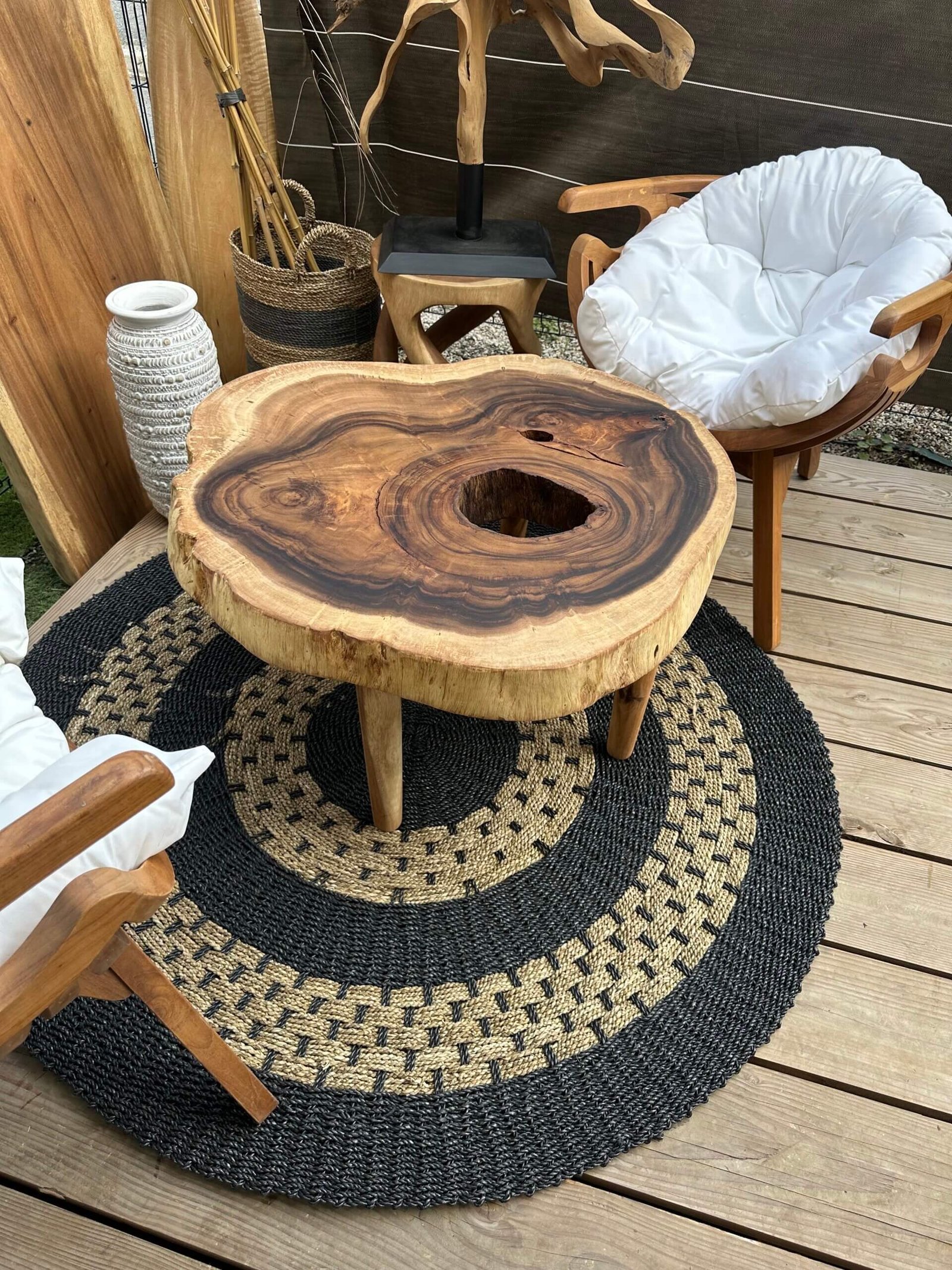 Table basse en bois de suar
