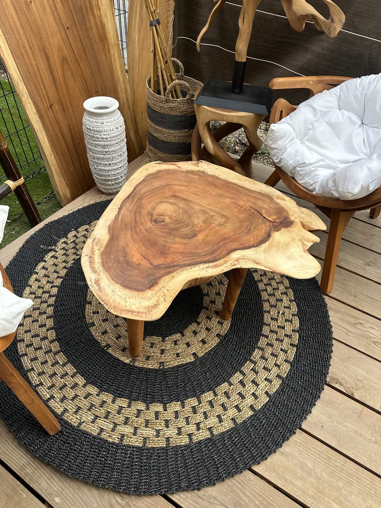 Table basse en bois de suar