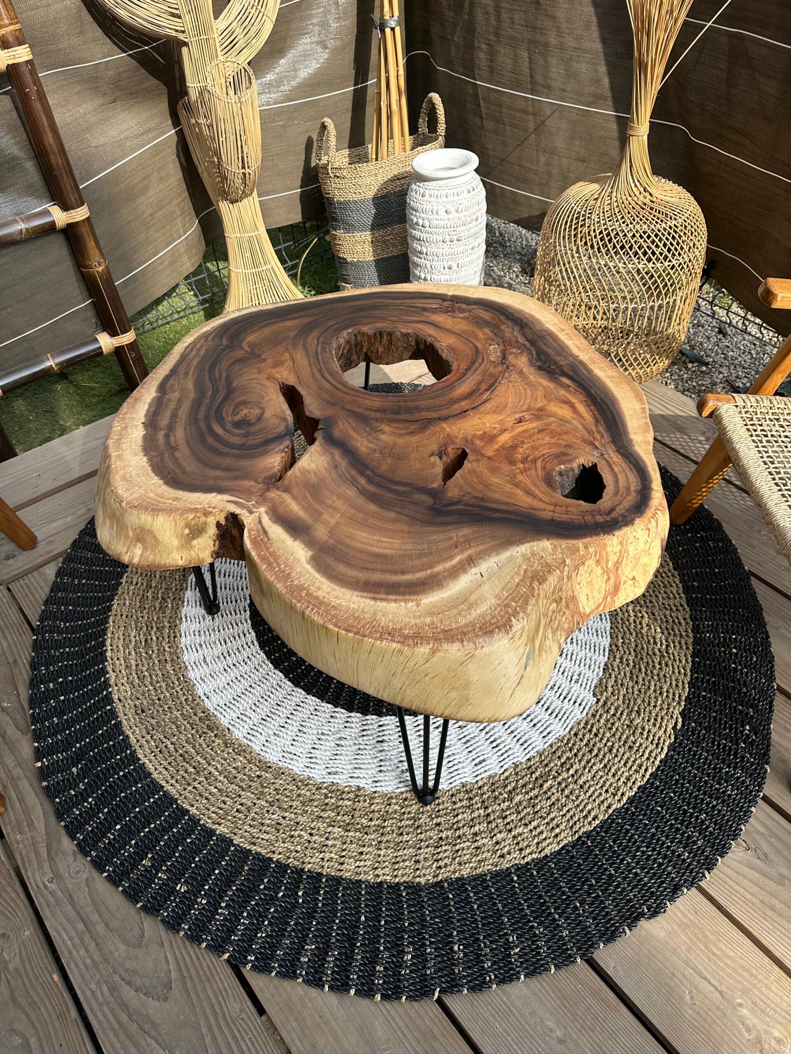 table basse en bois de suar