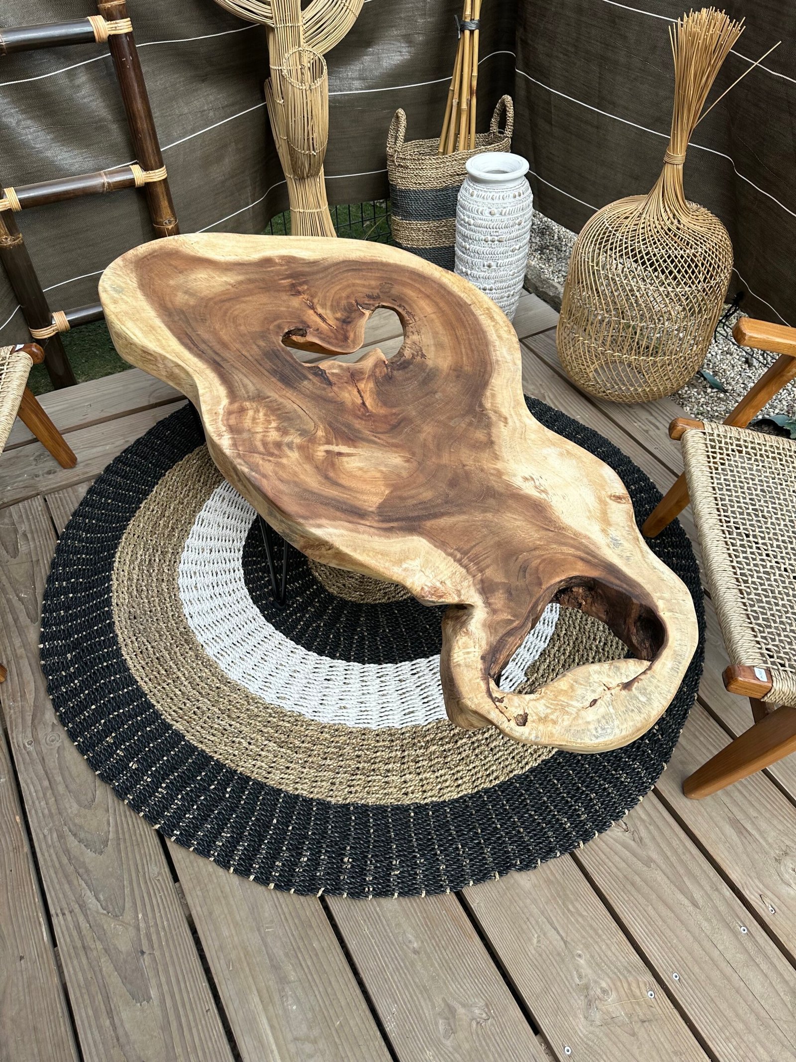 table basse en bois de suar