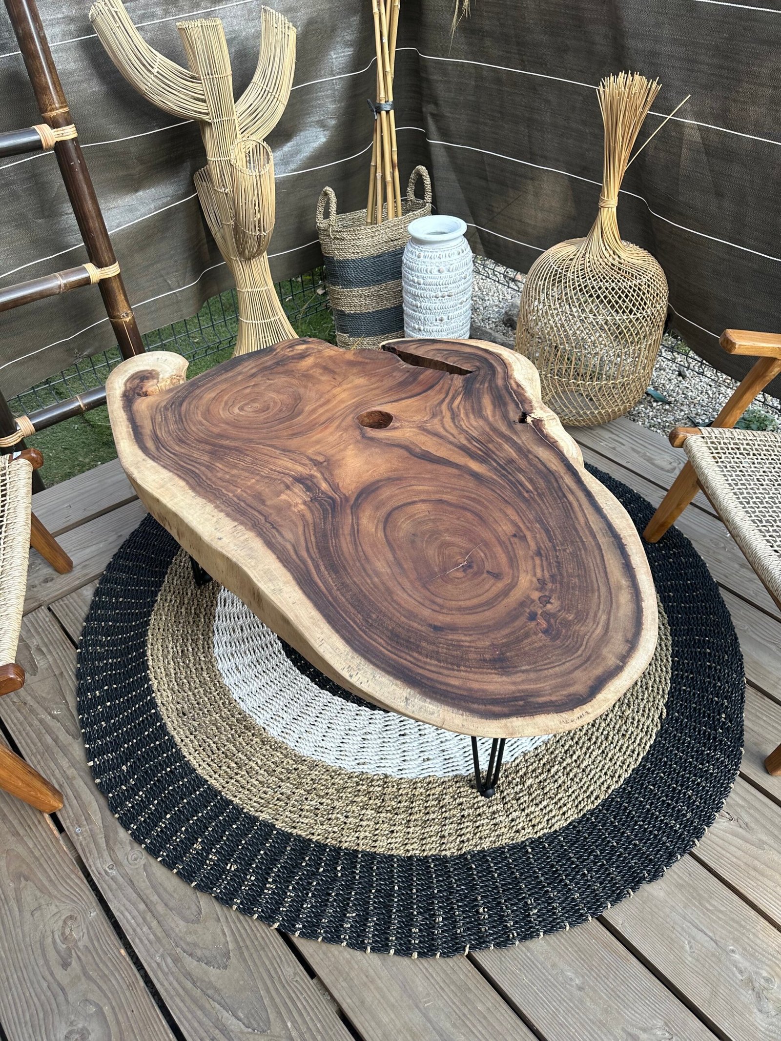 table basse en bois de suar