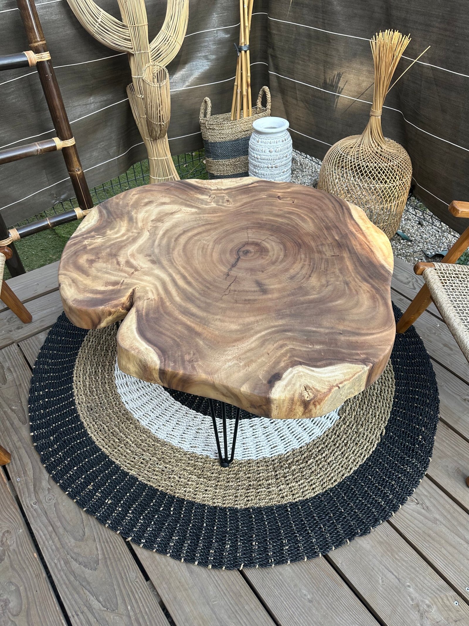 table basse en bois de suar de Bali